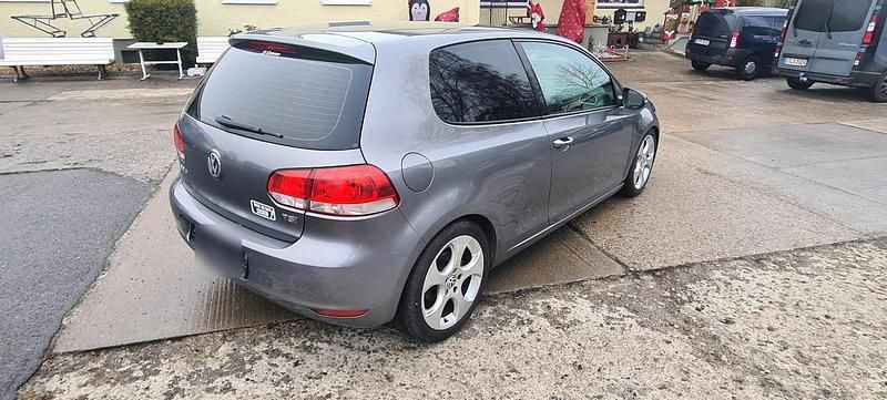 Gebraucht VW Golf VI 122 PS (89 kW) 2009 Grau Kleinwagen