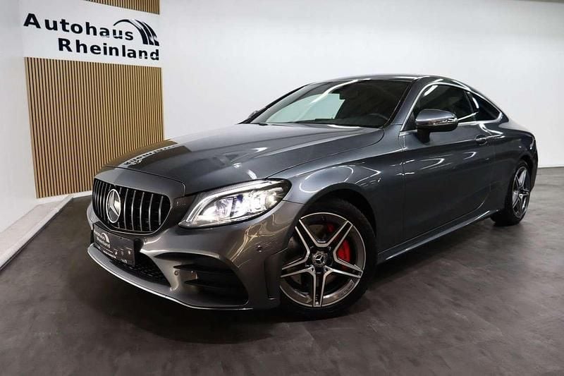 Grau Gebraucht 2021 Mercedes C300 AMG line Coupé | 37.450 € (Superpreis) - Bild 1/3