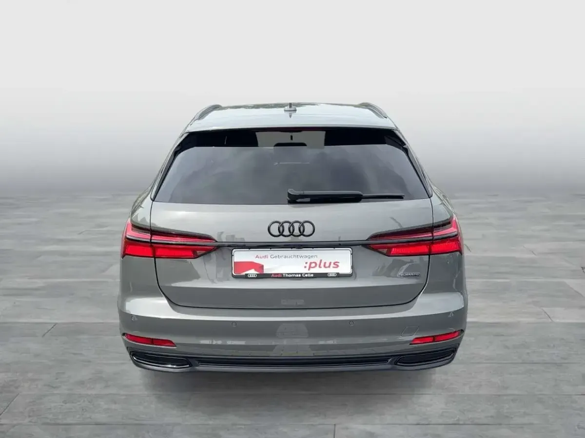 Gebraucht Audi A6 Sport 204 PS (150 kW) 2023 Chronosgrau metallic Kombi