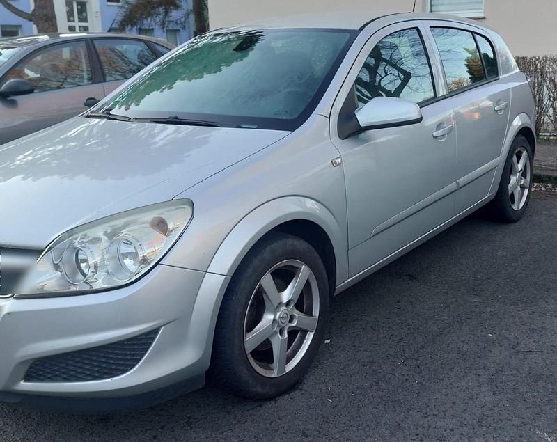Gebraucht Opel Astra 2008 Silber Kleinwagen