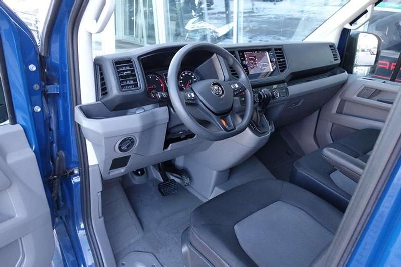 Gebraucht VW Crafter 177 PS (130 kW) 2022 Blau Van