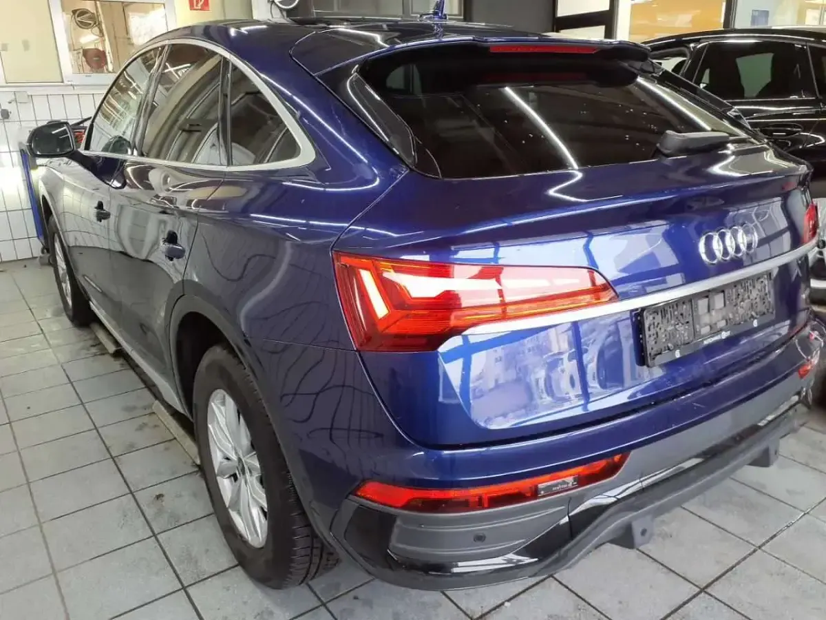 Gebraucht Audi Q5 Advanced Plus 204 PS (150 kW) 2021 Navarrablau metallic SUV