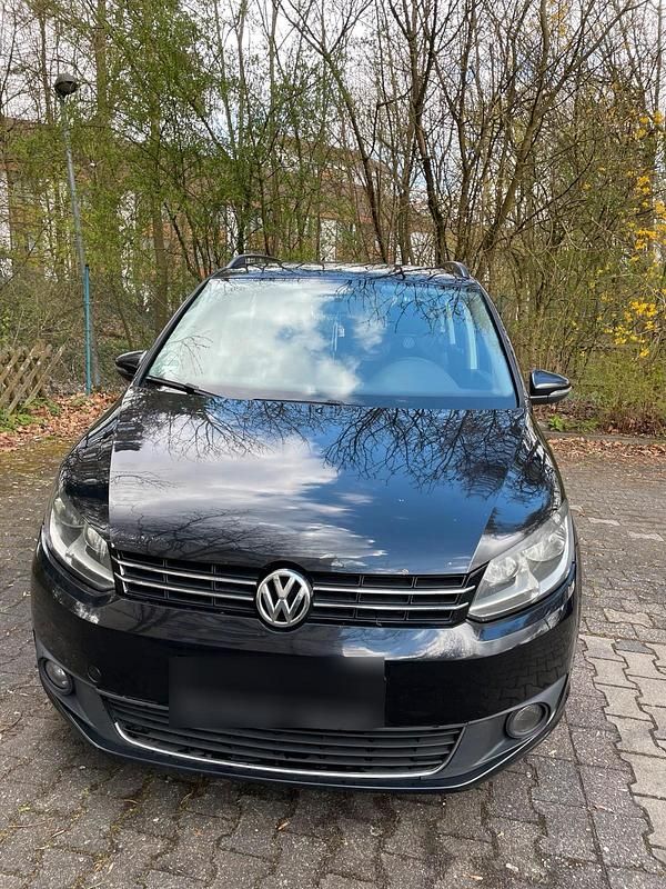 Gebraucht VW Touran 105 PS (77 kW) 2011 Schwarz Van / Kleinbus