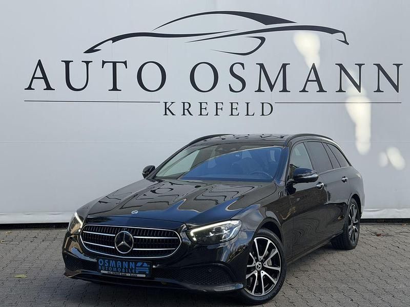 Schwarz unilack Gebraucht 2021 Mercedes E400 Avantgarde Kombi | 35.950 € (Guter Preis) - Bild 1/4
