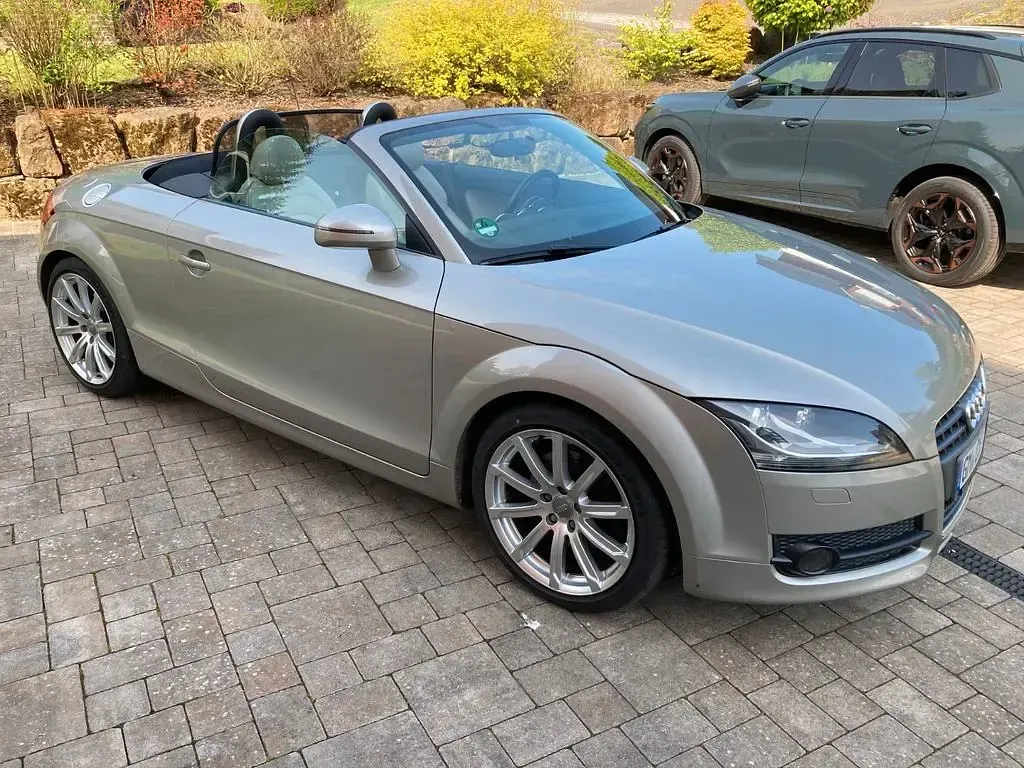 Gebraucht Audi TT Roadster Sport 160 PS (117 kW) 2010 Silber Cabrio