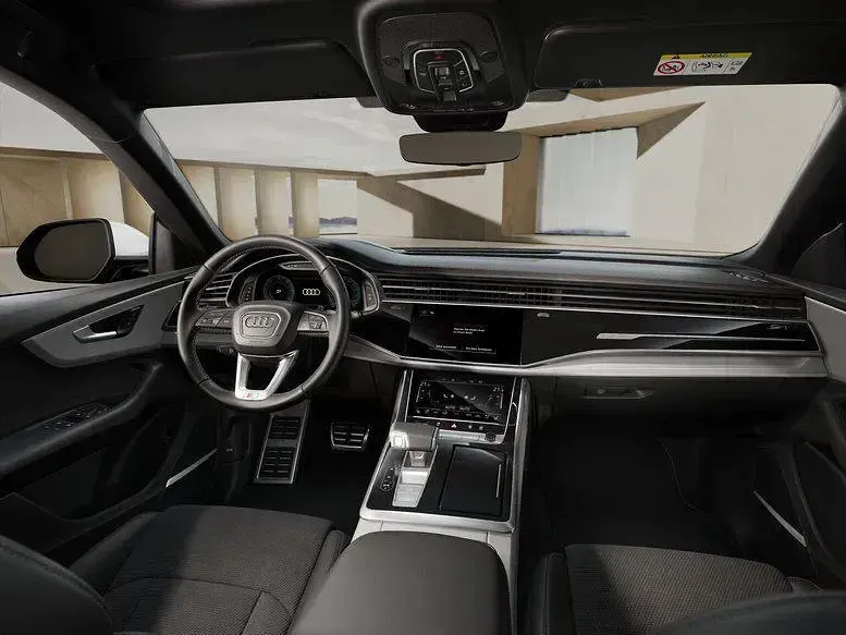 Gebraucht Audi Q8 S-Line 286 PS (210 kW) 2026 Gletscherweiß metallic SUV