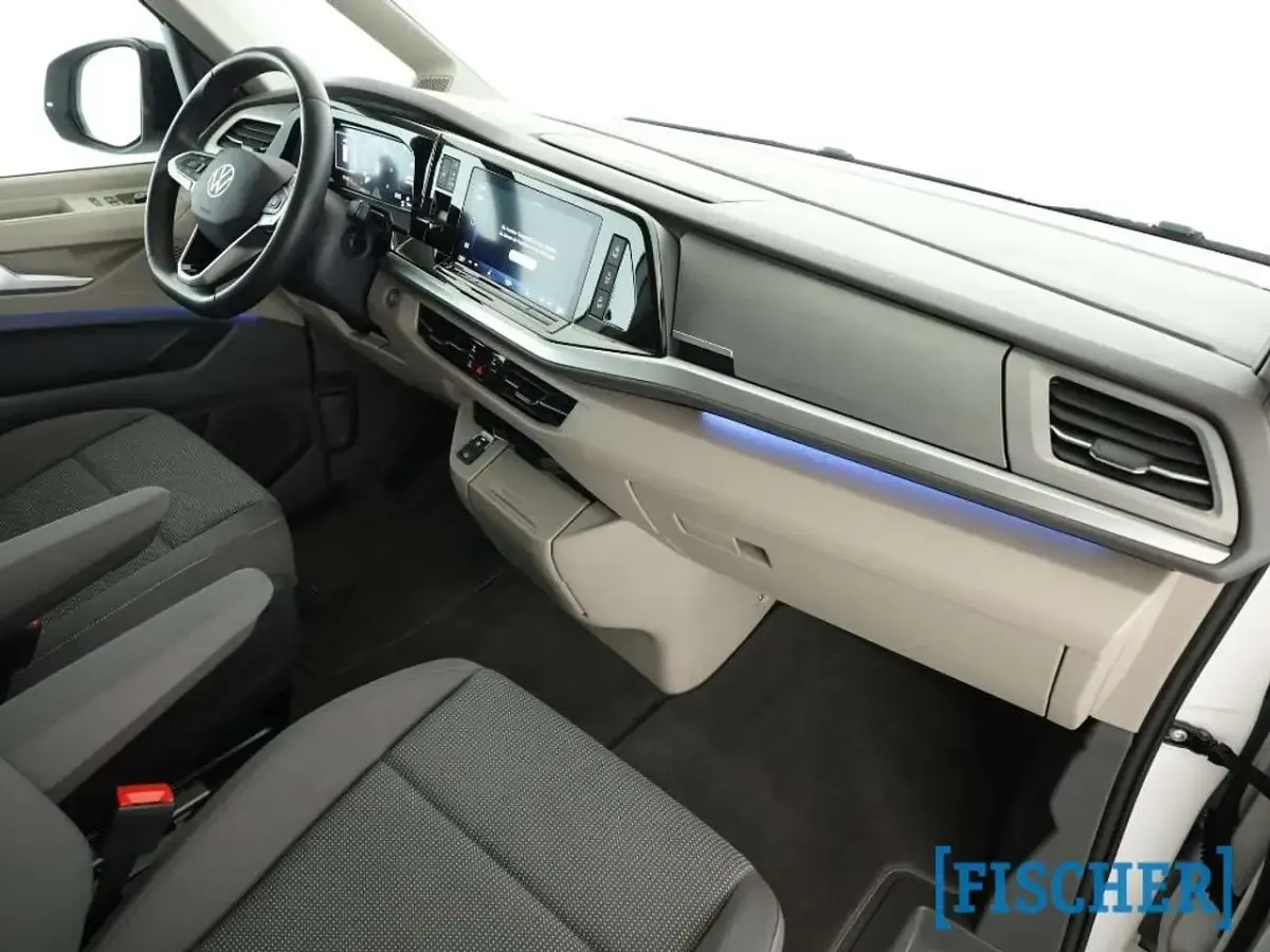 Gebraucht VW Multivan Edition 150 PS (110 kW) 2025 Weiss Van / Kleinbus