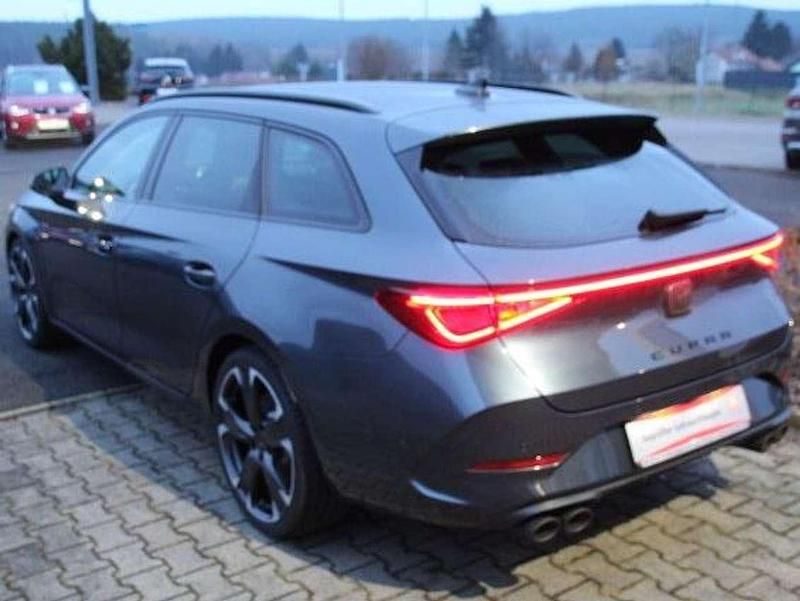 Gebraucht Cupra Leon VZ2 310 PS (228 kW) 2024 Magneticgraumetallic Kombi