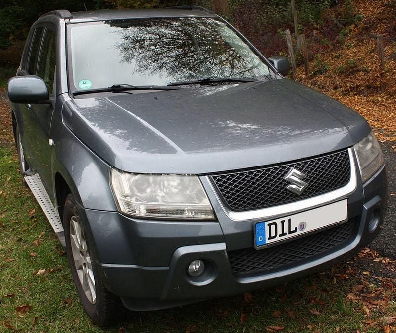 Grau Gebraucht 2006 Suzuki Grand Vitara Comfort SUV | 1.700 € (Superpreis) - Bild 1/4
