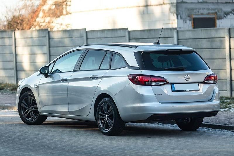 Gebraucht Opel Astra 145 PS (106 kW) 2020 Silber Kombi