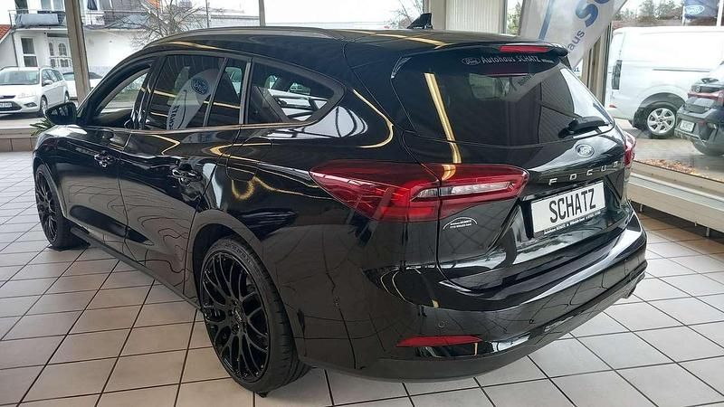 Gebraucht Ford Focus Titanium X 116 PS (85 kW) 2023 Agate black metallic Kombi