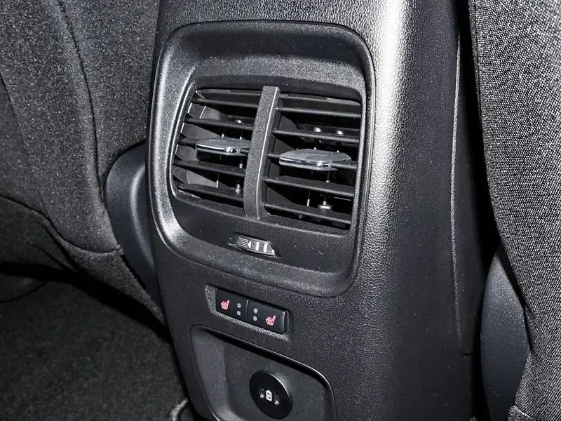 Neu Ford Kuga Titanium 243 PS (178 kW) 2025 Schwarz SUV