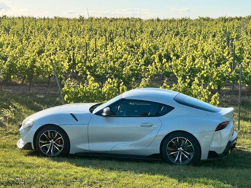 Weiß Gebraucht 2021 Toyota Supra Coupé | 42.000 € (Superpreis) - Bild 1/4
