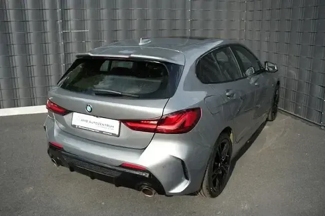 Gebraucht BMW M135 M Sport 306 PS (225 kW) 2023 Grau Kleinwagen