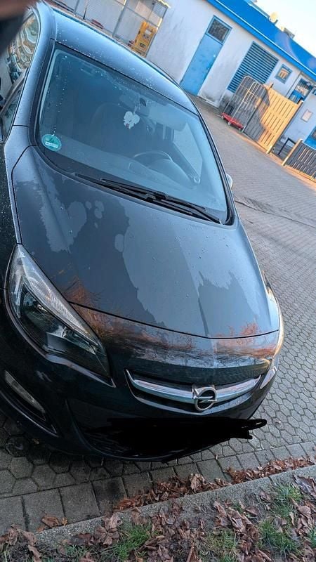 Schwarz Gebraucht 2015 Opel Astra Limousine | 5.400 € (Guter Preis) - Bild 1/4