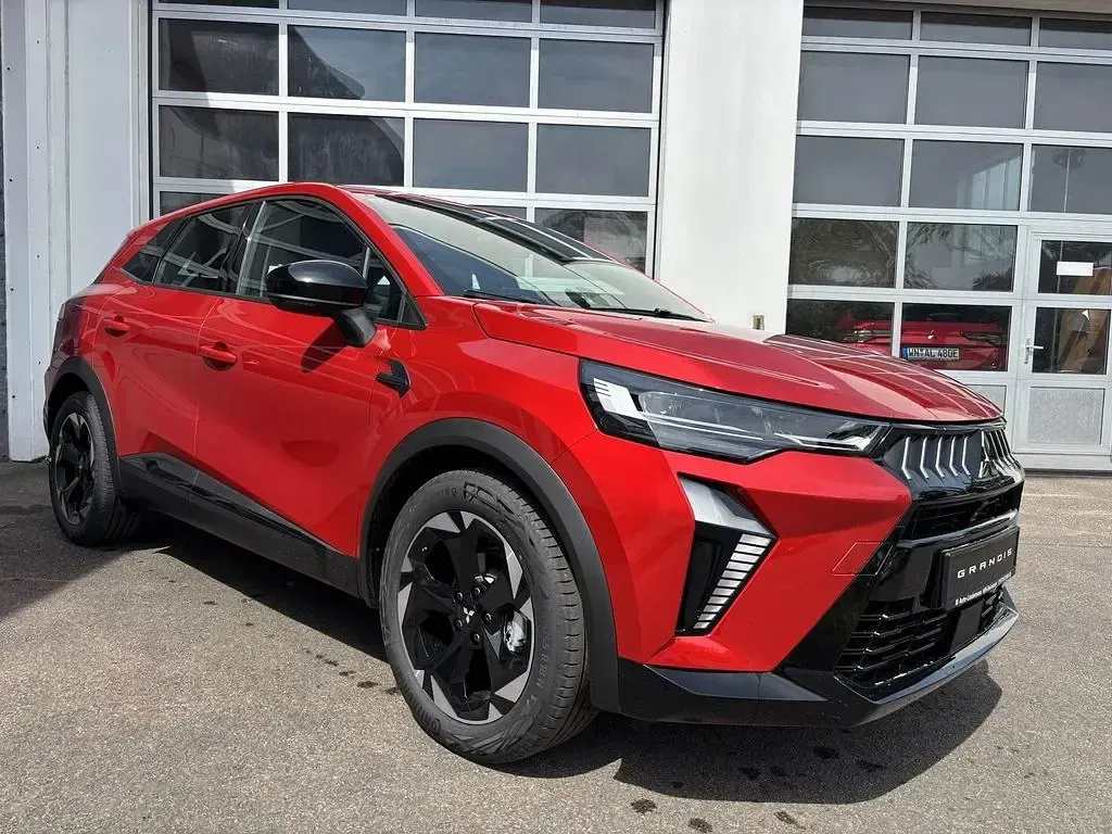 Neu Mitsubishi Grandis Diamant Edition 140 PS (102 kW) 2026 Rot SUV