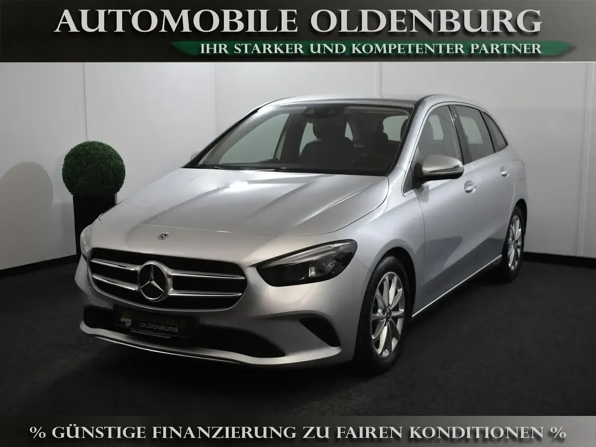 Gebraucht Mercedes B200 Progressive 163 PS (119 kW) 2020 Silber Kleinwagen