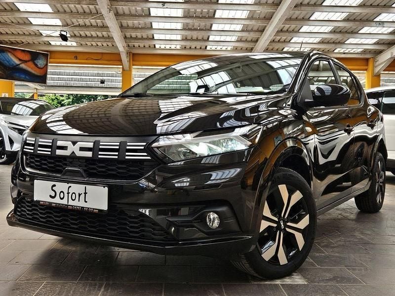 Schwarz Gebraucht 2025 Dacia Sandero Expression Kleinwagen | 16.975 € (Guter Preis) - Bild 1/4