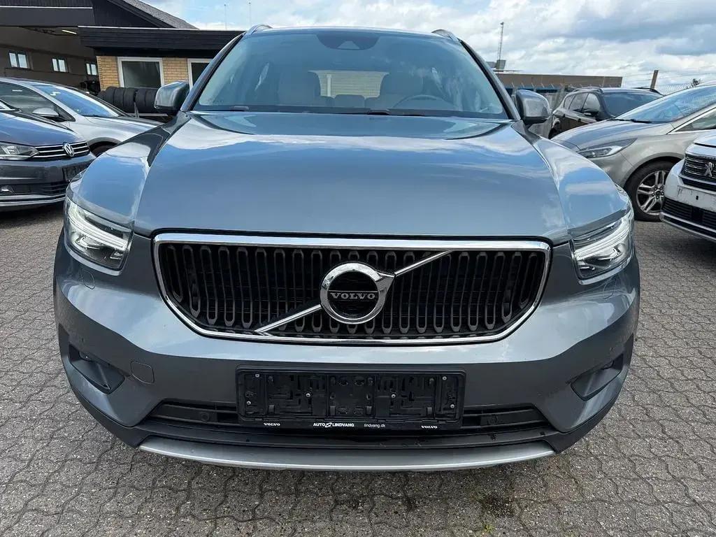 Gebraucht Volvo XC40 190 PS (139 kW) 2018 Grau SUV