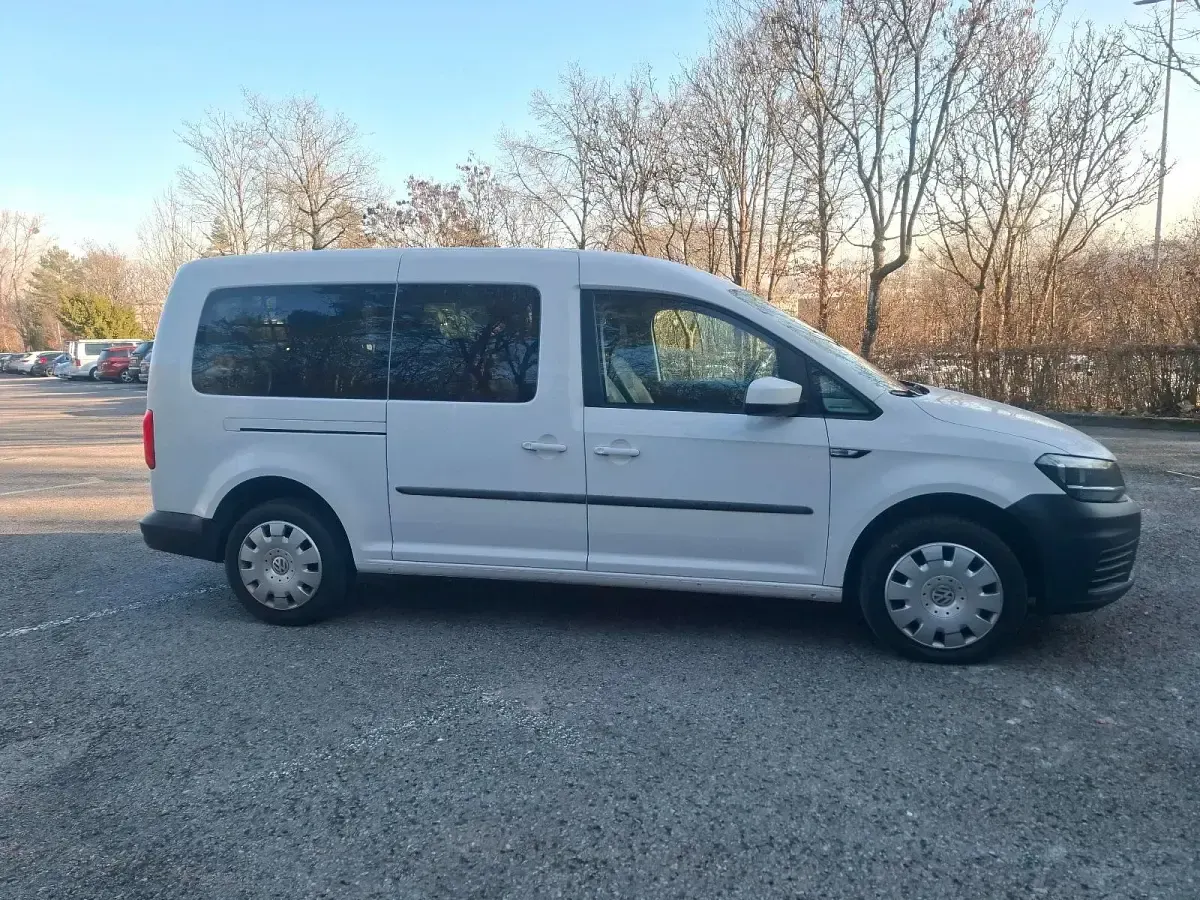 Gebraucht VW Caddy Trendline 150 PS (110 kW) 2018 Weiß Van / Kleinbus