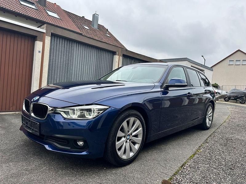 Gebraucht BMW 318 Performance 136 PS (100 kW) 2018 Blau Kombi