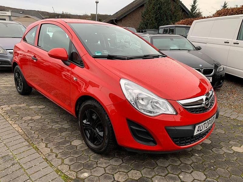 Gebraucht Opel Corsa Selection 69 PS (50 kW) 2012 Rot Kleinwagen