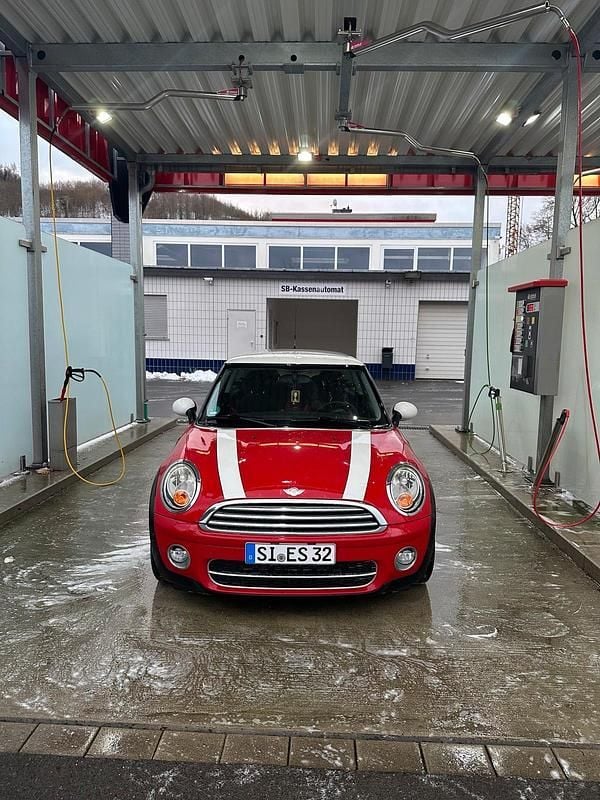 Rot Gebraucht 2008 Mini Cooper D Kleinwagen | 3.900 € (Guter Preis) - Bild 1/4
