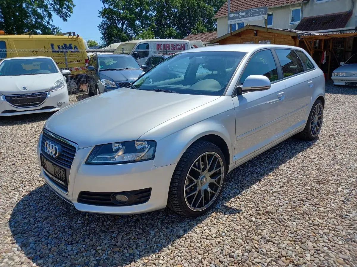 Gebraucht Audi A3 160 PS (117 kW) 2010 Grau Kleinwagen