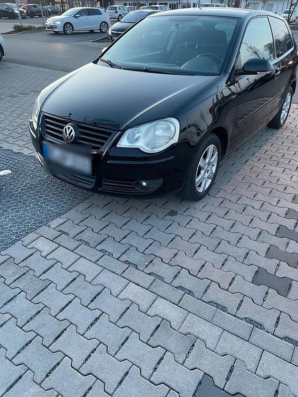 Gebraucht VW Polo 60 PS (44 kW) 2009 Schwarz Kleinwagen