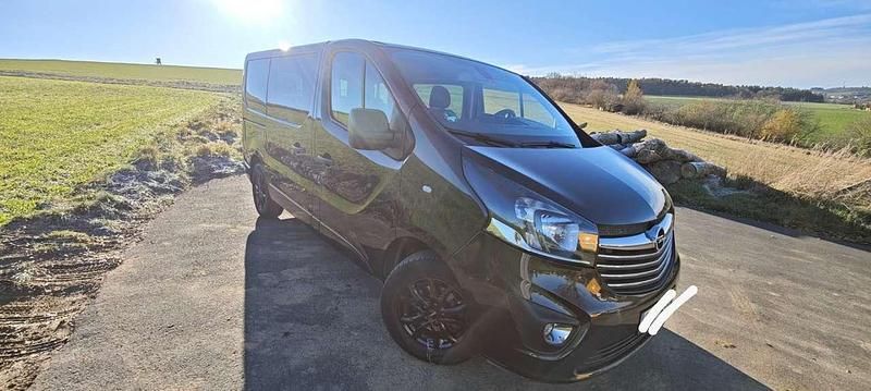 Gebraucht Opel Vivaro 120 PS (88 kW) 2019 Schwarz Van / Kleinbus