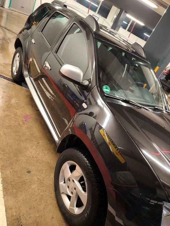 Gebraucht Dacia Duster Lauréate 105 PS (77 kW) 2011 Schwarz SUV