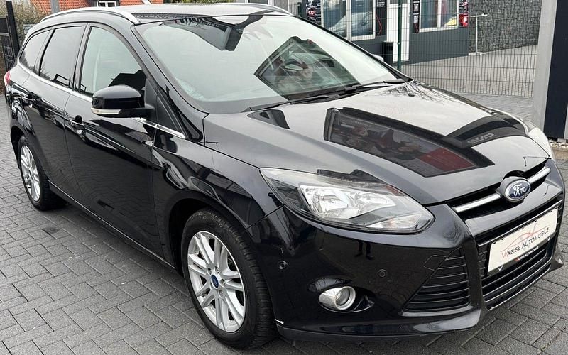 Gebraucht Ford Focus Titanium 140 PS (102 kW) 2014 Schwarz Kombi