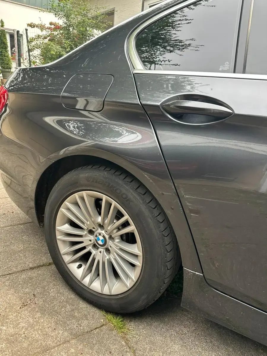 Gebraucht BMW 520 184 PS (135 kW) 2012 Grau Limousine