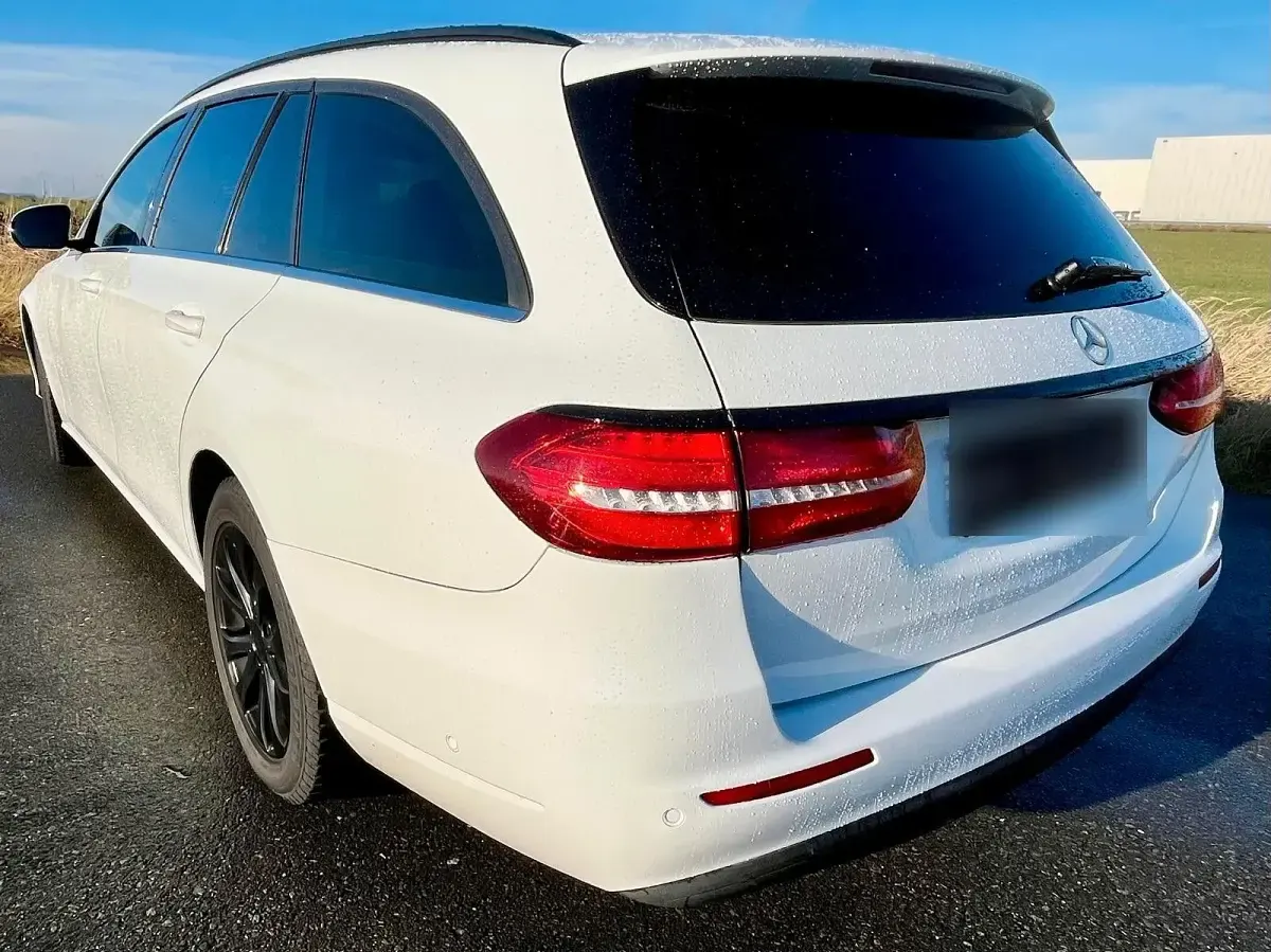 Gebraucht Mercedes E250 211 PS (155 kW) 2017 Weiß Kombi