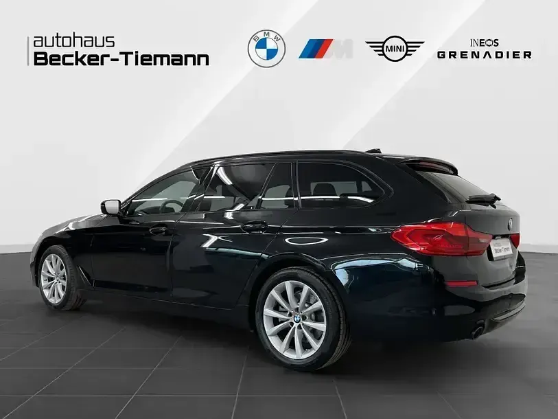 Gebraucht BMW 520 Efficient Dynamics 190 PS (139 kW) 2020 Schwarz Kombi
