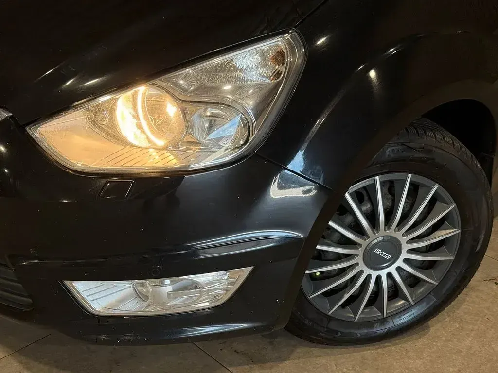 Gebraucht Ford Galaxy 163 PS (119 kW) 2012 Schwarz Van / Kleinbus
