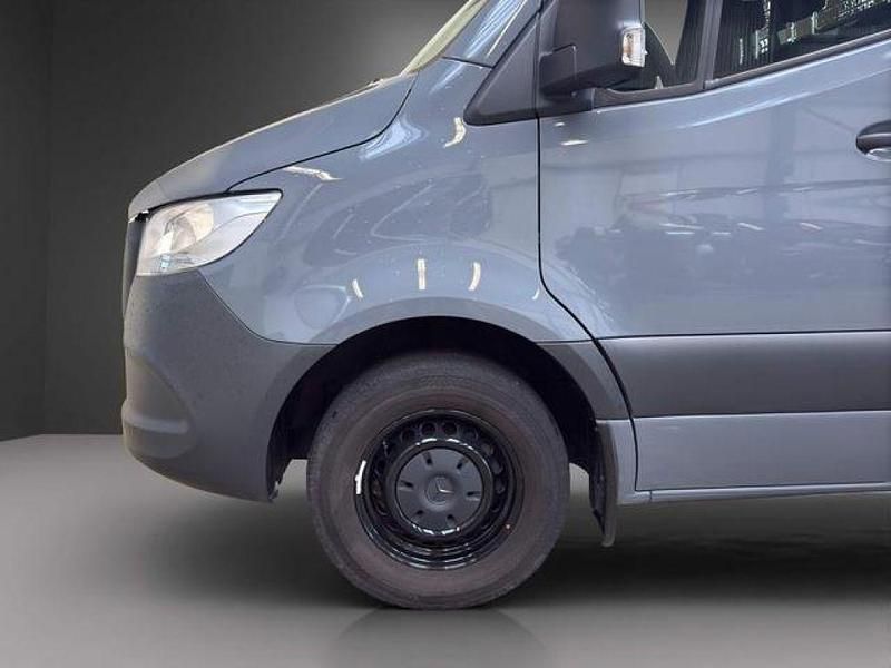 Gebraucht Mercedes Sprinter 170 PS (125 kW) 2023 Schiefergrau Van
