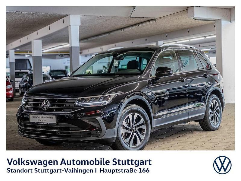 Deep black perleffekt Gebraucht 2022 VW Tiguan SUV | 26.930 € (Superpreis) - Bild 1/4