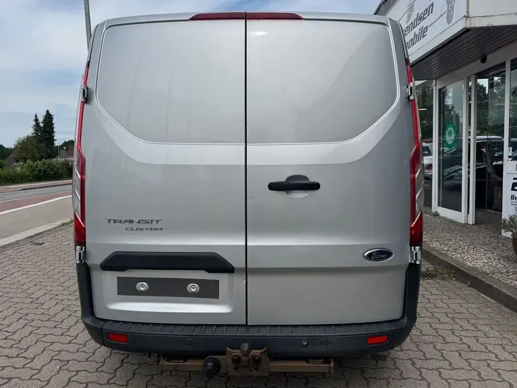 Gebraucht Ford Transit Custom Trend 131 PS (96 kW) 2017 Polarsilber metallic Van / Kleinbus