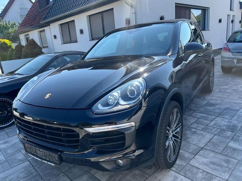 Second-hand Porsche Cayenne Platinum Edition 262 CP (192 kW) 2016 Negru SUV