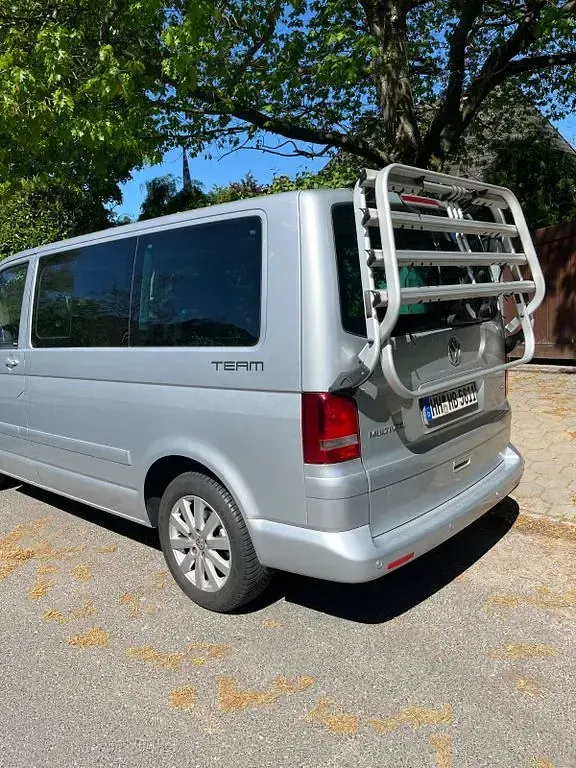 Używany VW T5 179 KM (131 kW) 2011 Srebrny Van
