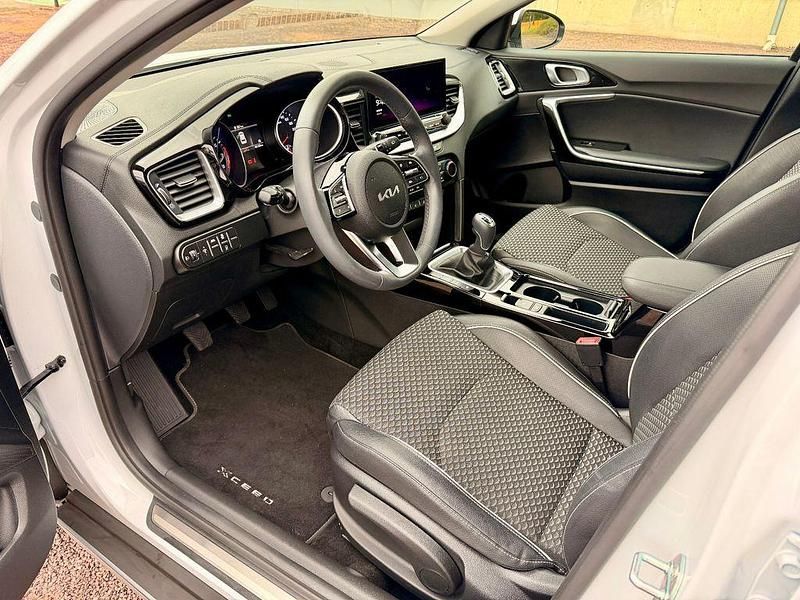 Gebraucht Kia XCeed Vision 120 PS (88 kW) 2023 Weiß SUV