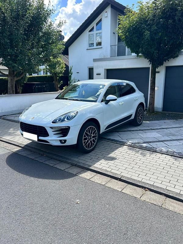 Weiß Gebraucht 2016 Porsche Macan S SUV | 29.999 € (Superpreis) - Bild 1/4