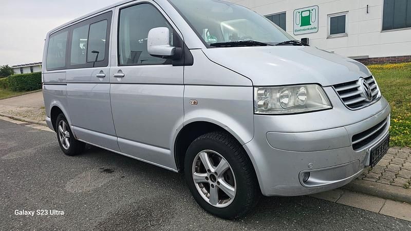 Grau Gebraucht 2009 VW Caravelle Van / Kleinbus | 7.500 € - Bild 1/4