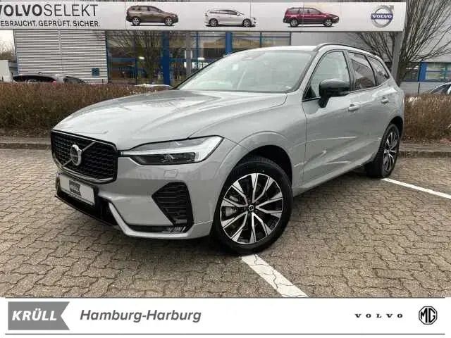 Grau (vapour grey / metallic) Neu 2024 Volvo XC60 Plus SUV | 49.950 € (Guter Preis) - Bild 1/4