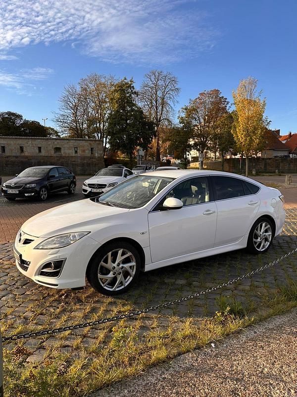 Weiß Gebraucht 2011 Mazda 6 Inclusive Limousine | 8.999 € (Teuer) - Bild 1/4