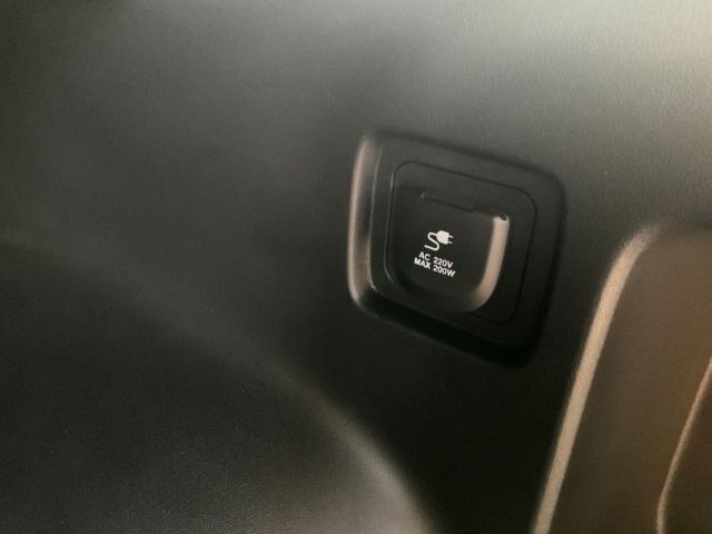 Gebraucht Hyundai Santa Fe Blackline 215 PS (158 kW) 2024 Creamy white / mic SUV