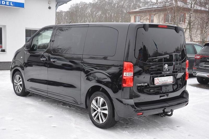 Gebraucht Peugeot Traveller Allure 116 PS (85 kW) 2017 Lack onyx schwarz Van / Kleinbus