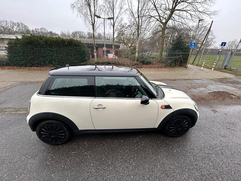 Gebraucht Mini Cooper 122 PS (89 kW) 2011 Gelb Kleinwagen