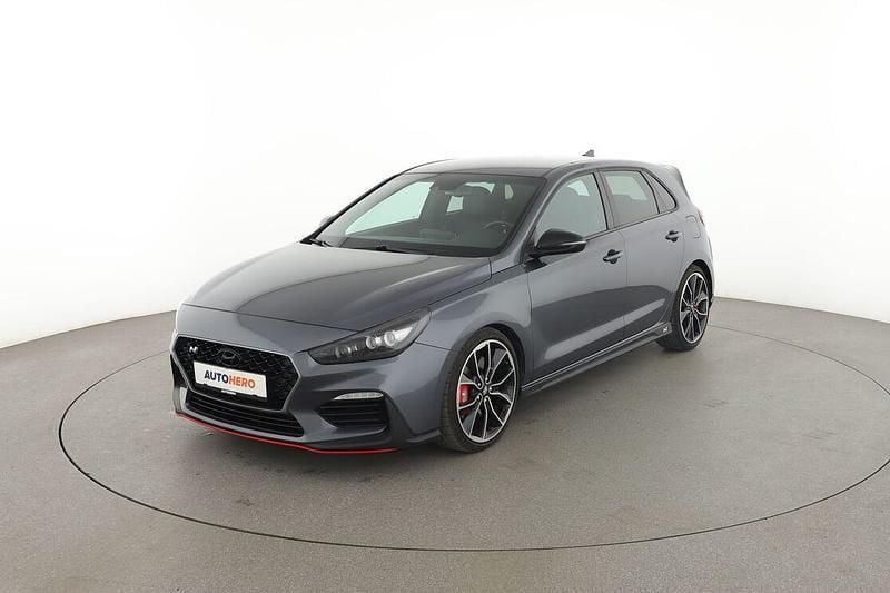 Grau Gebraucht 2019 Hyundai i30 N Performance Limousine | 21.430 € (Fairer Preis) - Bild 1/3